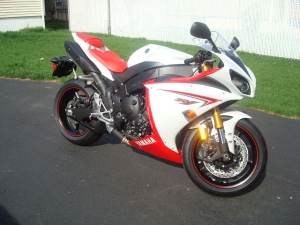 2009 Yamaha R1