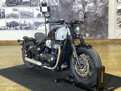 Triumph Bonneville Bobber Motorcycle for Sale in Woodstock, IL 