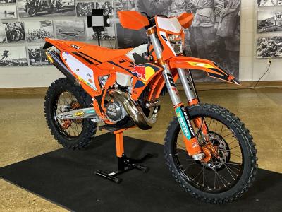 KTM & Triumph Motorcycles for Sale in Woodstock, IL | New Model